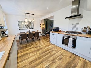 Photo 5- click for photo gallery